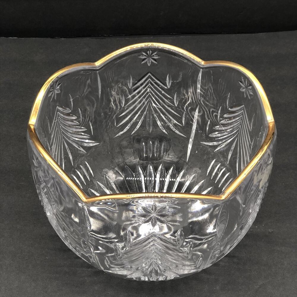 Mikasa Crystal Serving/Console Christmas Tree Bowl with Gold Trim - 7.5"